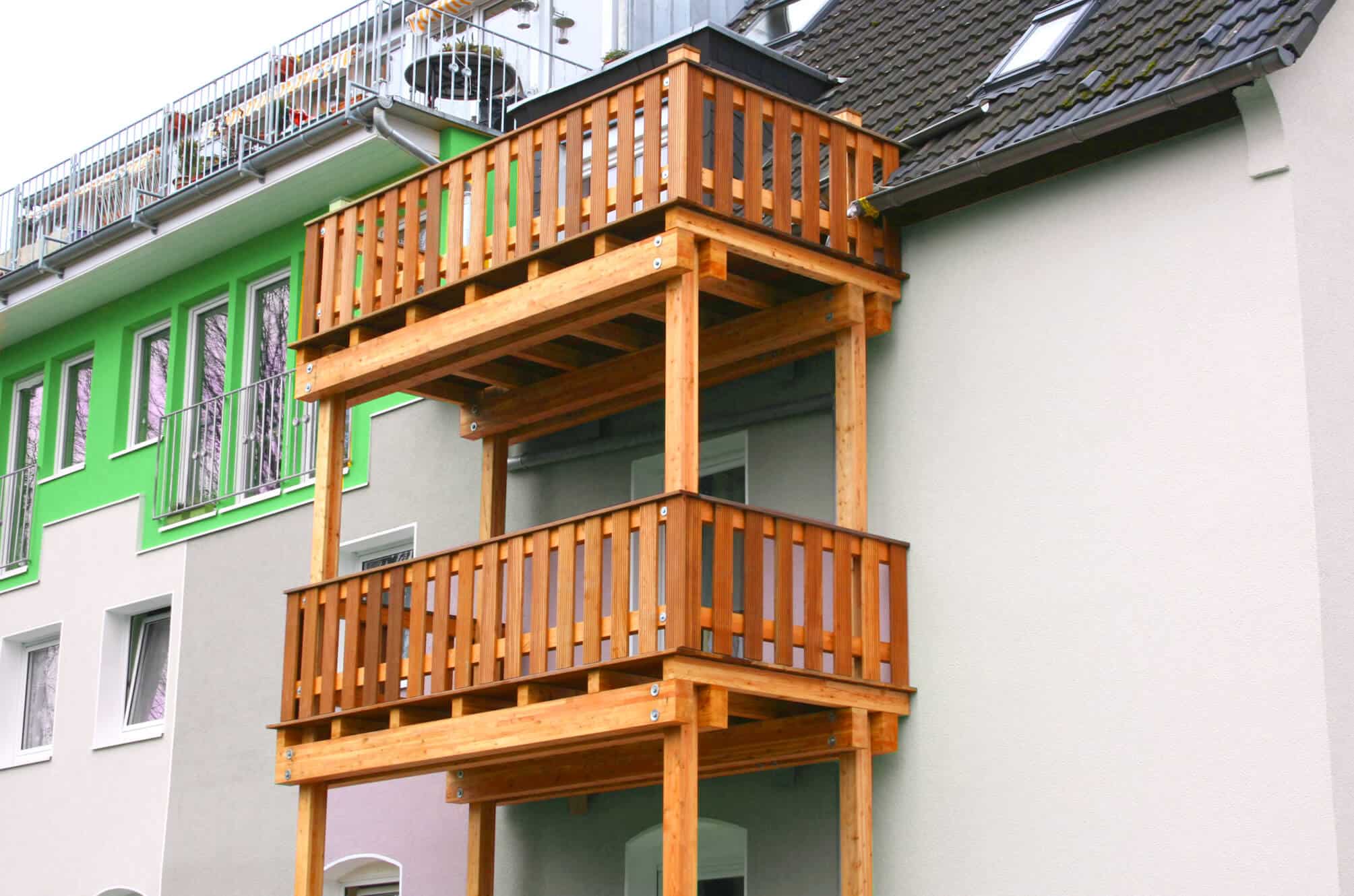 Holzbalkon Larche Modern