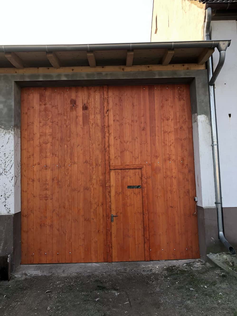 Sanierung eines Holztores